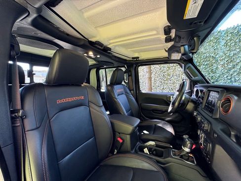 Used 2021 Jeep Gladiator Mojave w/ Dual Top Group image 24
