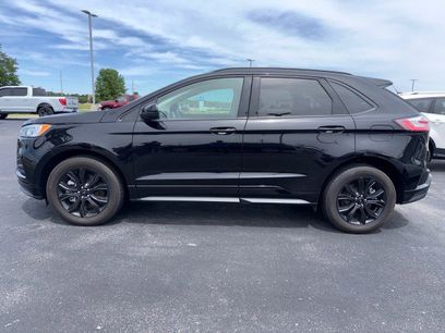Used 2024 Ford Edge SE w/ Black Appearance Package