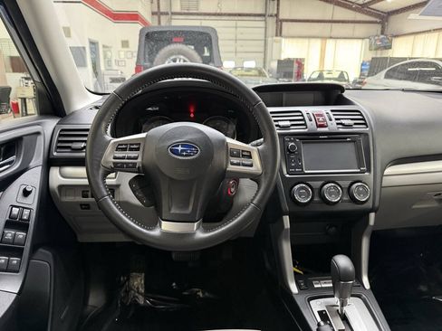 Used 2015 Subaru Forester 2.5i Limited AWD/4WD image 21