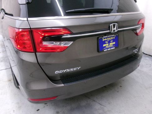 Used 2022 Honda Odyssey Elite image 7