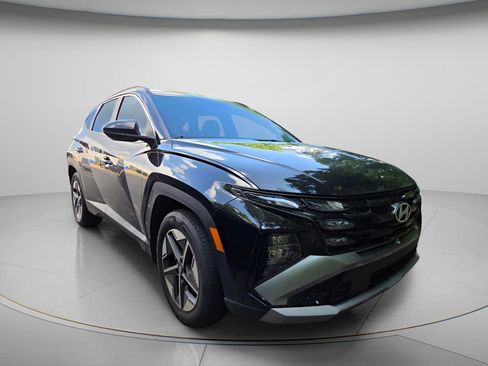 Used 2025 Hyundai Tucson SEL FWD image 4