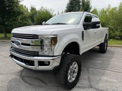 Used 2018 Ford F250 Lariat w/ Lariat Ultimate Package AWD/4WD image 2