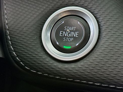 Used 2025 Chevrolet Equinox LT w/ Convenience Package II image 21