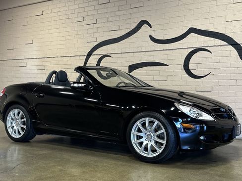 Used 2008 Mercedes-Benz SLK 350 image 3