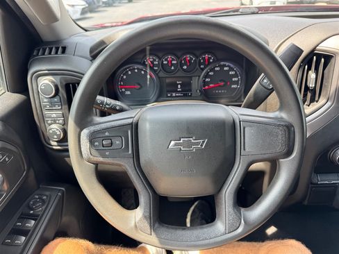 Used 2021 Chevrolet Silverado 1500 Custom Trail Boss AWD/4WD image 12