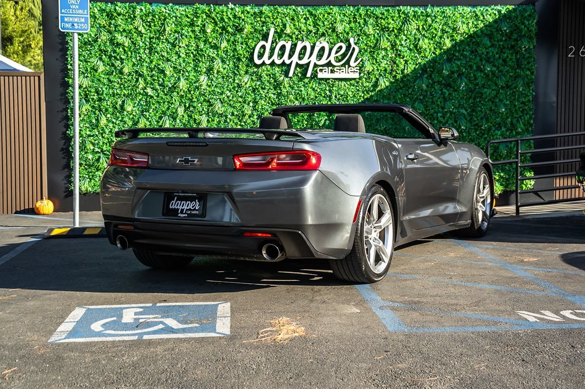 Used 2018 Chevrolet Camaro SS RWD image 5