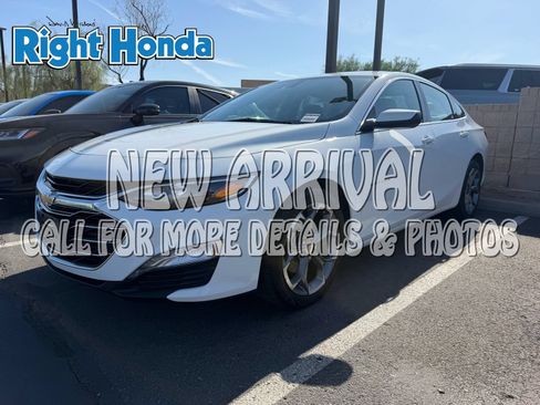 Used 2024 Chevrolet Malibu LT FWD image 1