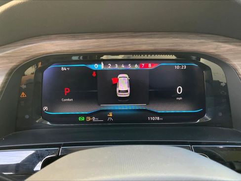 Used 2024 Volkswagen Atlas SEL Premium R-Line image 18