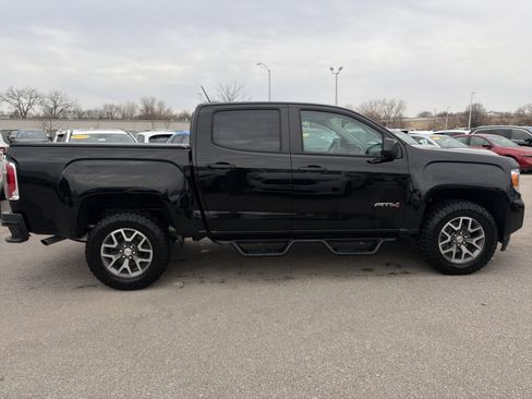 Used 2022 GMC Canyon AT4 w/ Trailering Package image 4