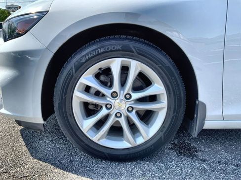 Used 2018 Chevrolet Malibu LT FWD image 18