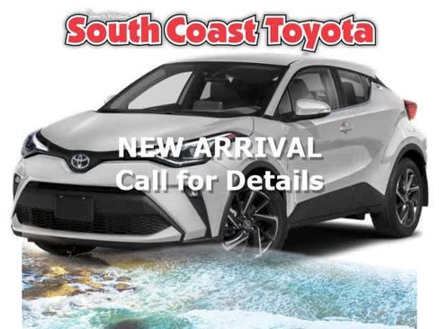 Used 2021 Toyota C-HR XLE FWD image 1