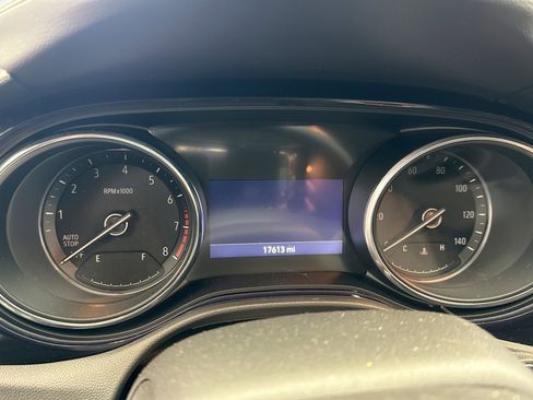 Used 2023 Buick Encore GX Select image 11