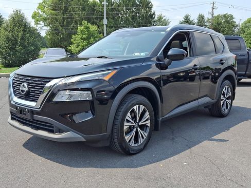 Certified 2023 Nissan Rogue SV w/ SV Premium B Package AWD/4WD image 3