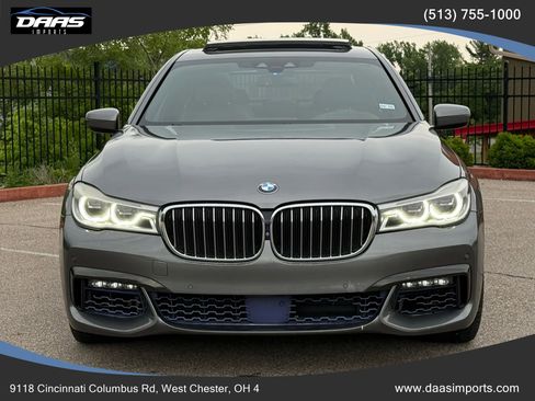 Used 2016 BMW 750i xDrive AWD/4WD image 2