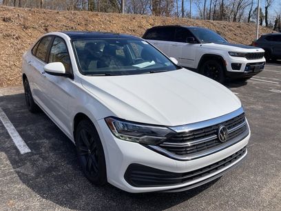 Certified 2024 Volkswagen Jetta SE