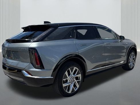 New 2026 Cadillac Lyriq V image 5
