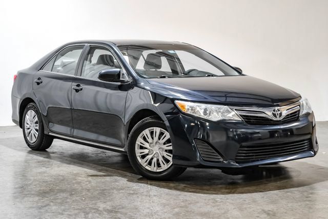 Used 2012 Toyota Camry LE FWD image 7