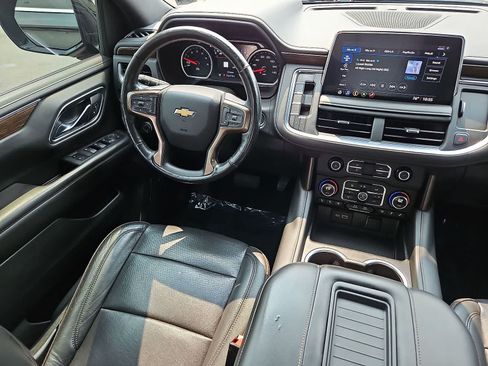 Certified 2021 Chevrolet Suburban High Country AWD/4WD image 10