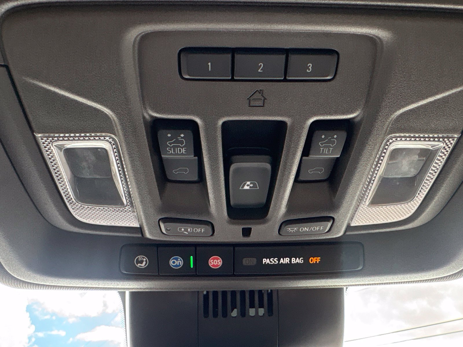 Used 2022 GMC Sierra 1500 Denali AWD/4WD image 19