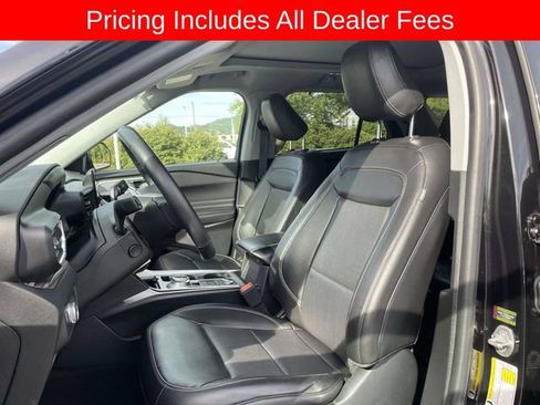 Used 2021 Ford Explorer Limited w/ Equipment Group 301A AWD/4WD image 24
