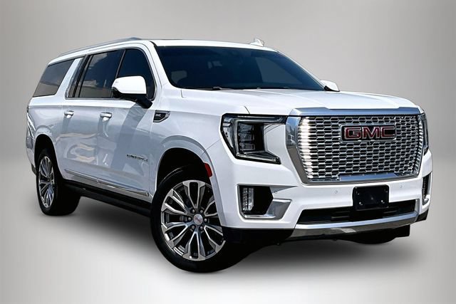 Used 2021 GMC Yukon XL Denali w/ Denali Premium Package AWD/4WD image 1