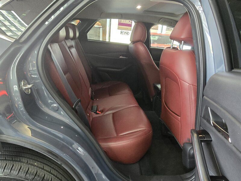 Used 2025 MAZDA CX-30 AWD 2.5 S w/ Preferred Package image 16