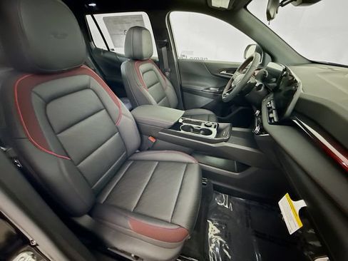 New 2026 Chevrolet Equinox RS w/ Convenience Package III FWD image 29