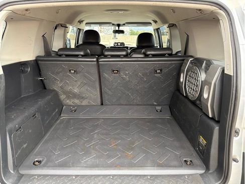 Used 2007 Toyota FJ Cruiser 4WD image 12