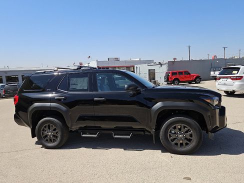 New 2026 Toyota 4Runner SR5 image 6