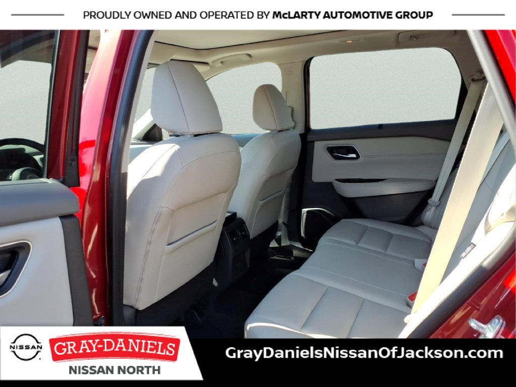 Used 2021 Nissan Rogue SV w/ Premium Package FWD image 27