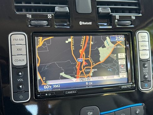 Used 2013 Nissan Leaf SV w/ LED & Quick Charge Pkg FWD image 18