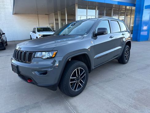 Used 2020 Jeep Grand Cherokee Trailhawk w/ Trailhawk Luxury Group image 2