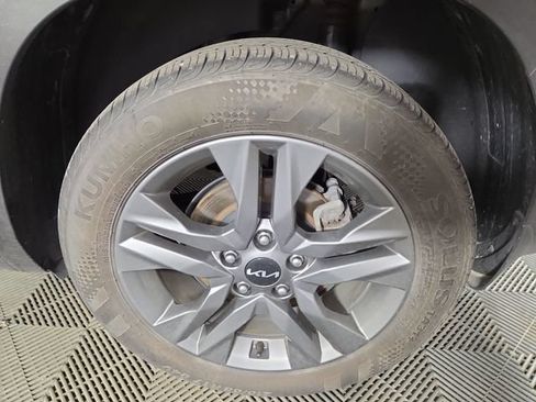 Certified 2023 Kia Seltos S w/ Navigation Package AWD/4WD image 10