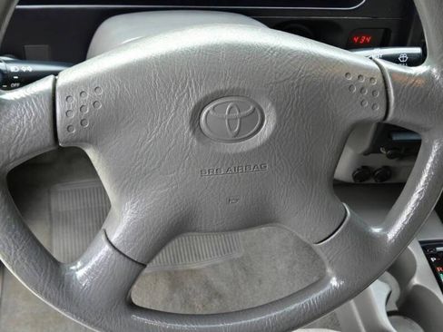 Used 2002 Toyota Tacoma 2WD Regular Cab image 18