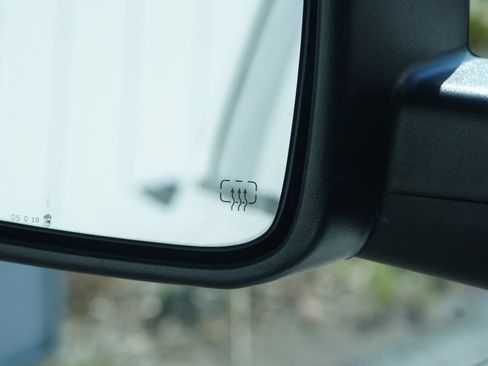 Used 2018 RAM 1500 Express w/ Express Value Package AWD/4WD image 31