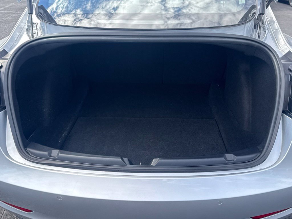 Used 2018 Tesla Model 3 Long Range RWD image 17