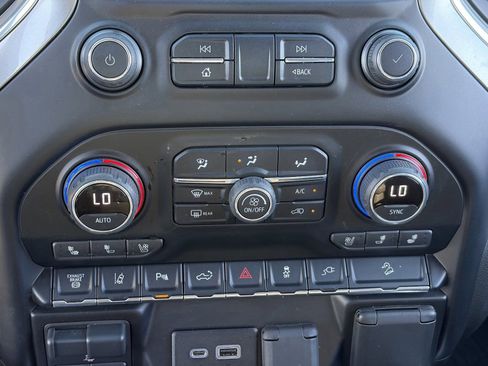 Used 2020 Chevrolet Silverado 3500 LTZ w/ LTZ Plus Package AWD/4WD image 29