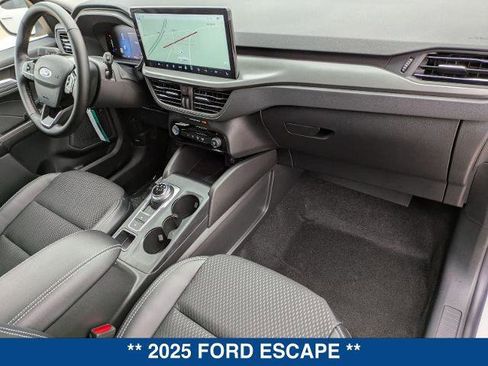 New 2025 Ford Escape SE image 58