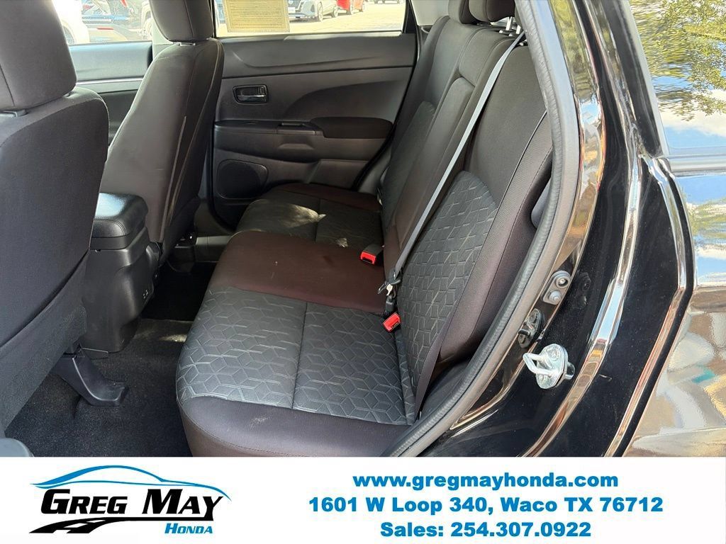 Used 2025 Mitsubishi Outlander Sport LE AWD/4WD image 20