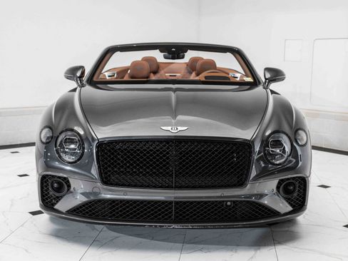 Used 2020 Bentley Continental GT image 34