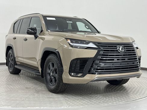 New 2025 Lexus LX 700h Overtrail image 7