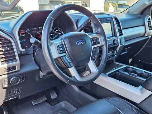 Certified 2020 Ford F250 Lariat w/ Lariat Ultimate Package image 12