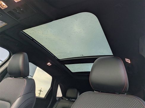 New 2025 Ford Escape ST-Line w/ Tech Pack #1 image 17