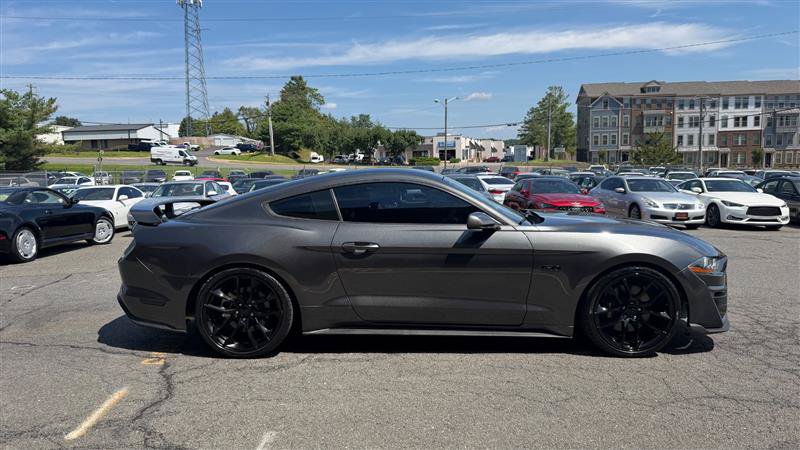 Used 2018 Ford Mustang GT RWD image 4