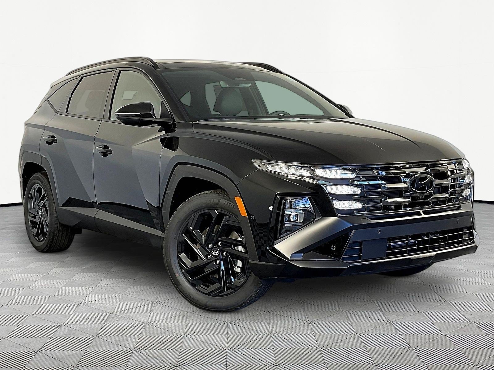 New 2026 Hyundai Tucson Limited AWD/4WD image 3
