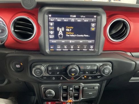 Used 2020 Jeep Gladiator Rubicon image 37