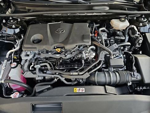 Used 2025 Toyota Camry XSE image 21