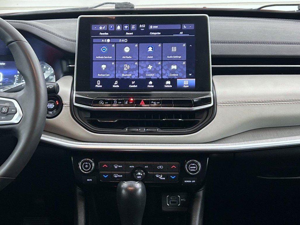 Certified 2025 Jeep Compass Limited AWD/4WD image 12