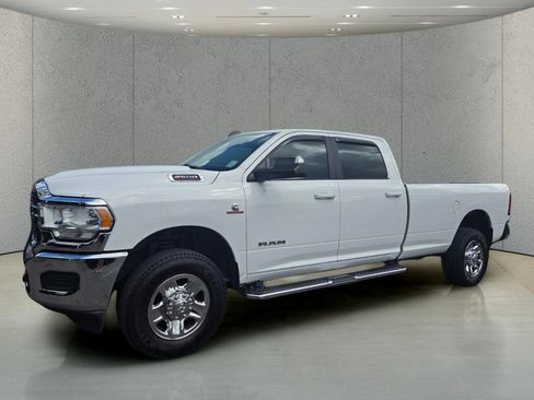 Used 2022 RAM 2500 Big Horn AWD/4WD image 1