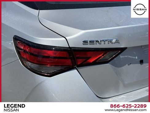 Used 2021 Nissan Sentra SV FWD image 11